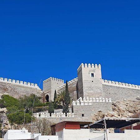 Casita La Paloma Bonita Del Pescador Hasta 5 Personas En El Casco Antiguo La Medina Centro Almeria Bajo Alcazaba Terraza Buena Vista Parking Privado Y Sabanas En Opcion Kültér fotó